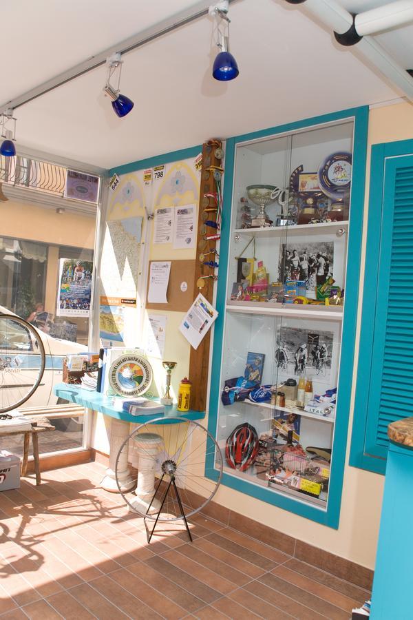 Marinella Resort 3*