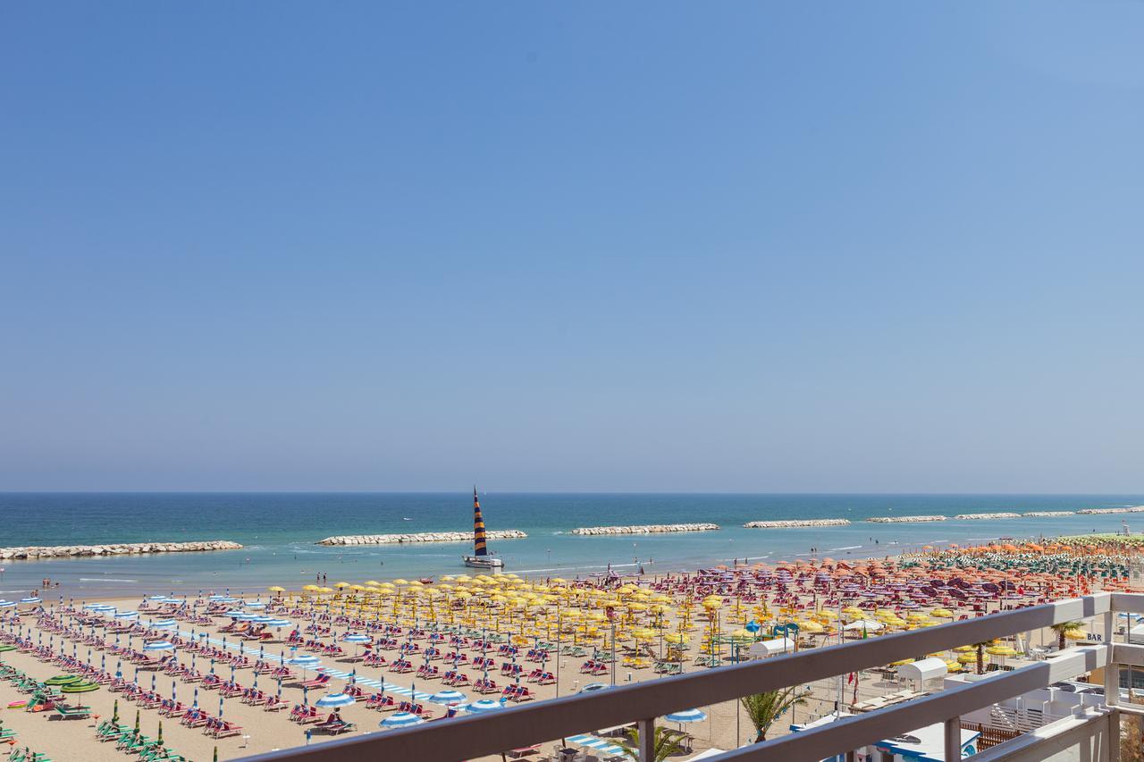 Marinella Resort 3*